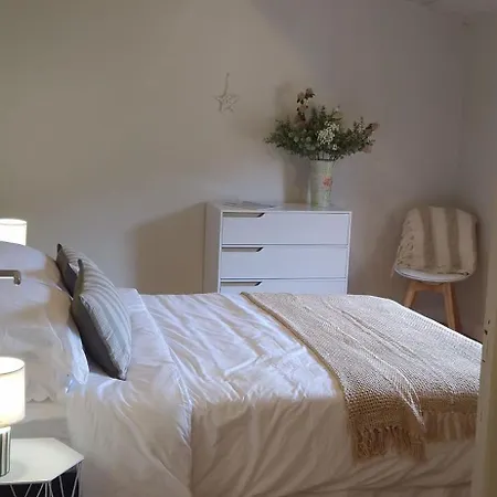 Charming 2-bedroom In Scenic Dordogne *