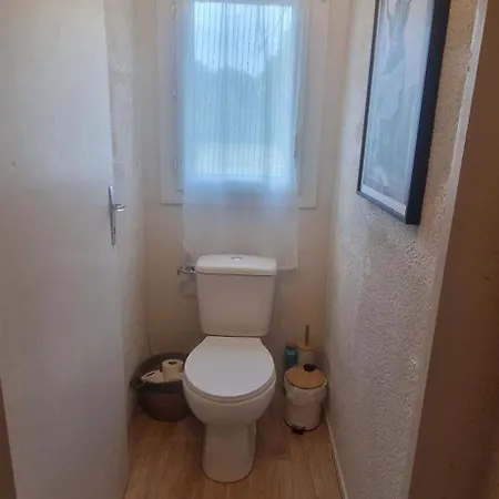 Charming 2-bedroom In Scenic Dordogne 아파트